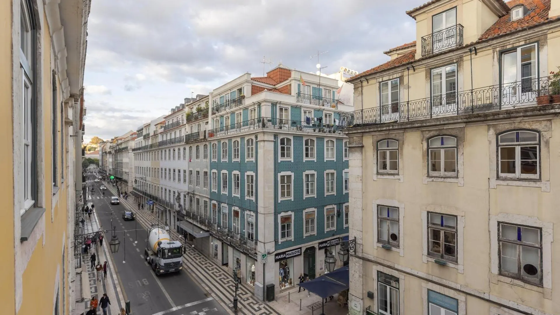 Lisbon'S Heart Apartment VI