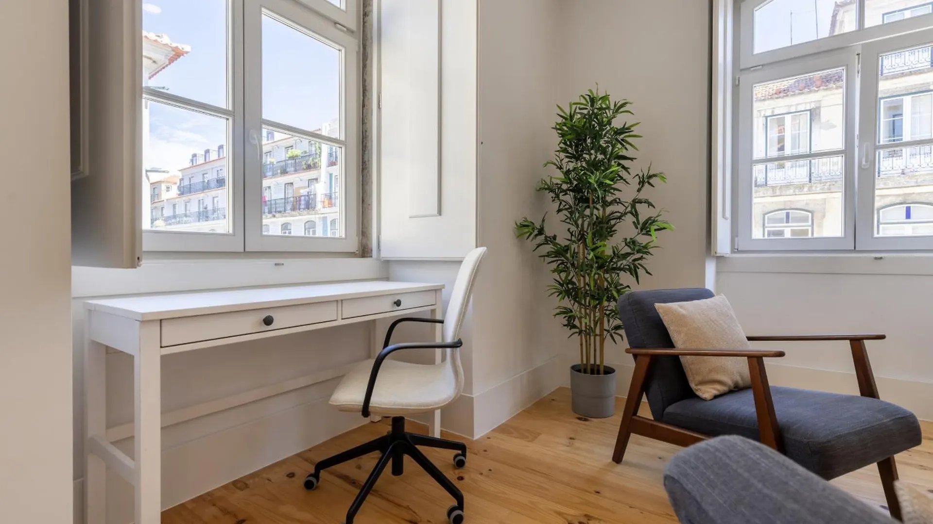 Lisbon'S Heart Apartment VI