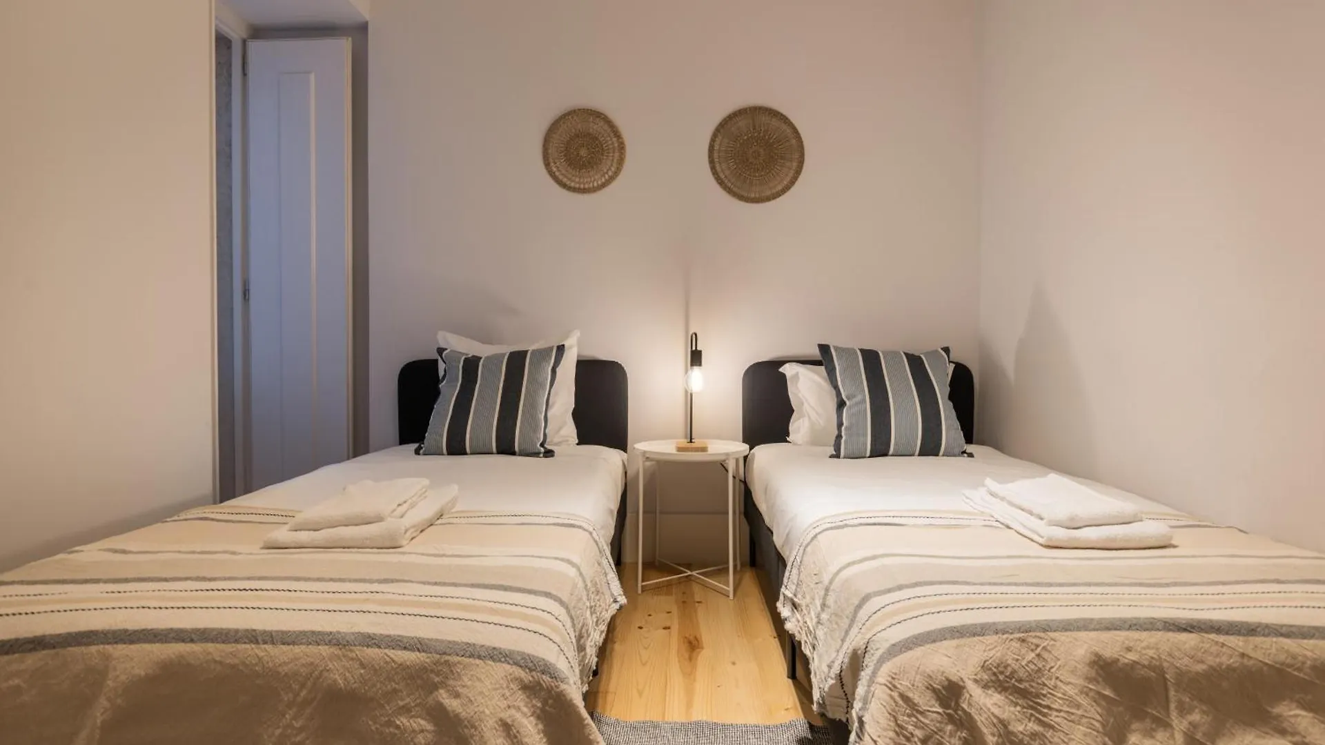 Lisbon'S Heart Apartment VI