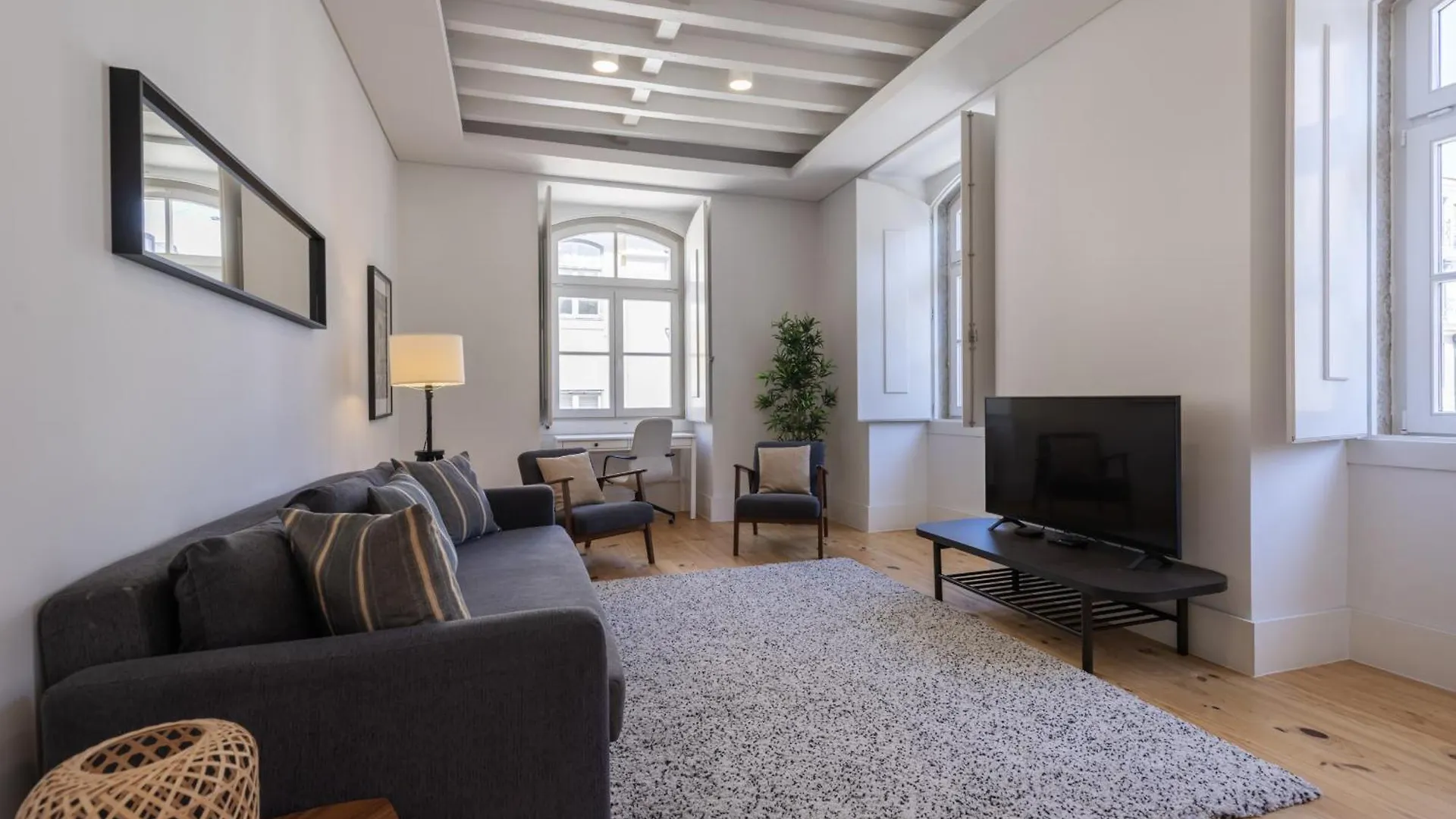 Lisbon'S Heart Apartment VI